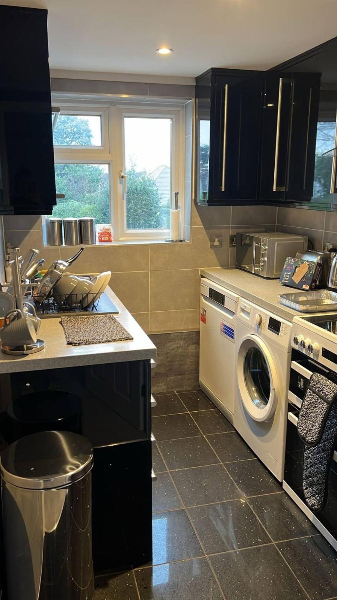Incredible Sea View 2 Bedroom Beach Apartment Bournemouth Esterno foto
